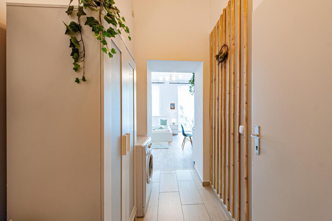 My City Apartment- Vienna Jungle Room מראה חיצוני תמונה